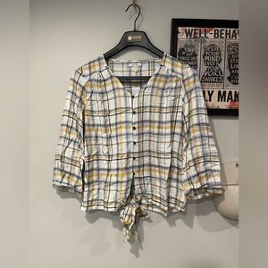 Maurices - white/yellow/black button up front tie blouse